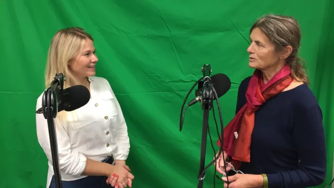 kalmuk-filiz_tritschler-eva_podcast_2021-10-25_foto_david_marker_4435_cut.jpg (DE)