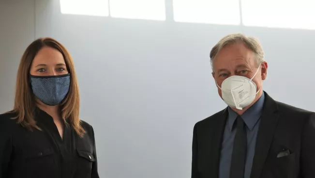 nicole_berka_bgm_neunkirchen-seelscheid_hartmut_ihne_2020-11-04_foto_eva_tritschler_0277_teasercut.jpg (DE)