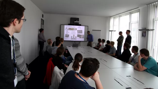 20180410_fbinf_bsi_exkursion_img_6367.jpg (DE)