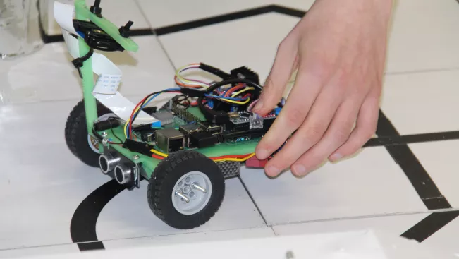 20190224_fbinf_robocupjunior_mlh115.jpg
