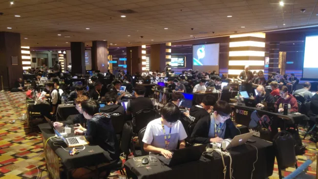 20190819_fbinf_vegas4_rr.jpg (DE)