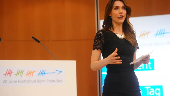 20_jahre_h-brs_festakt_audimax_20150619_foto_c._adolph_049.jpg(DE)