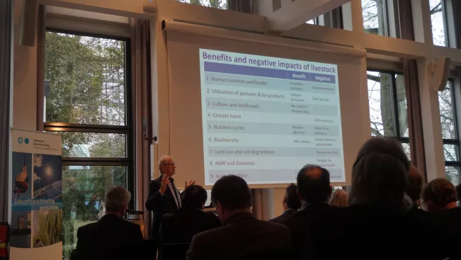 What is the Safe Operating Space for EU livestock? - Emeritus Prof. Dr. Allan Buckwell. Foto: IZNE (DE)
