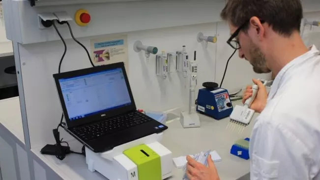 fb05_bio_spektrometer.jpg (DE)