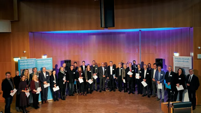 h-brs_stipendienfeier_2019_webres_121.jpg (DE)