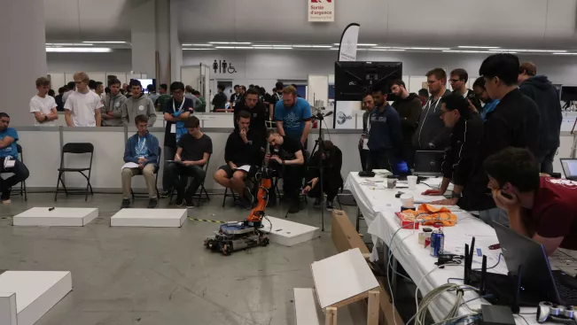 20180622_FBINF_Robocup_Montreal_img_6446.jpg (DE)