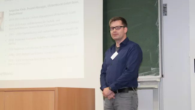 sebastian_klein_bei_tj-karriereworkshop_alumni-tag_2016.jpg (DE)