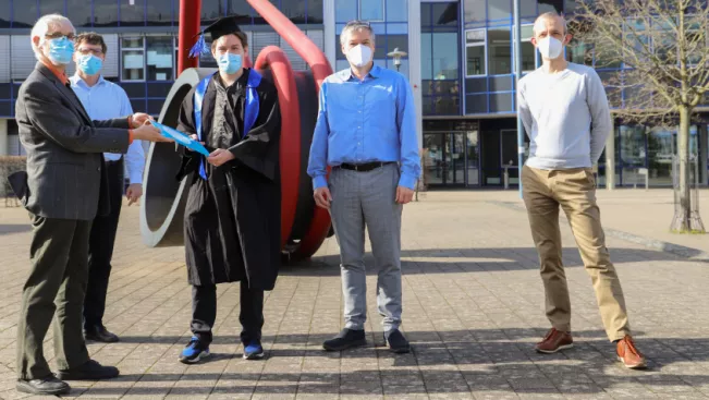 20210223_fbinf_mvg-erster_absolvent_maximilian_schaefer_img_kira_wazinski_001_bild.jpg (DE)