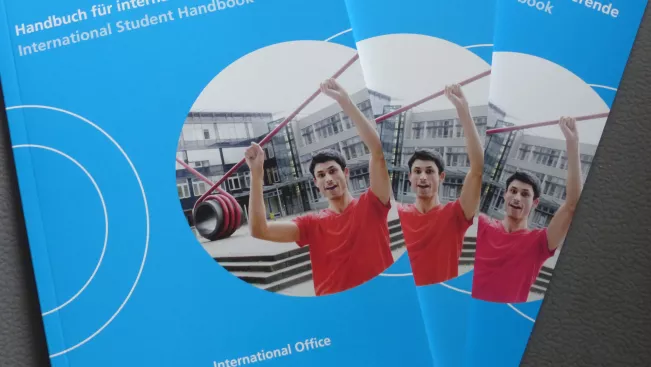 foto_handbuch.jpg (DE)