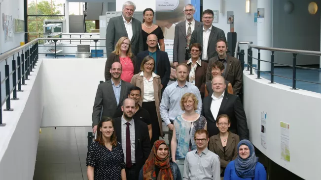 gi_gruppe_stipendien_verleihung_20160609_foto_j._kuestenmacher_4.jpg (DE)