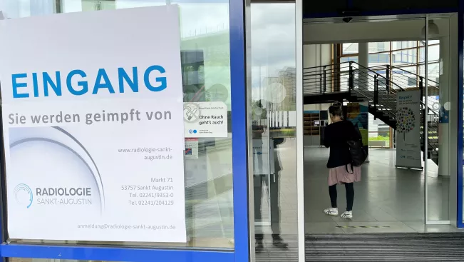 impfen_sta5_2021-05-15.jpg (DE)