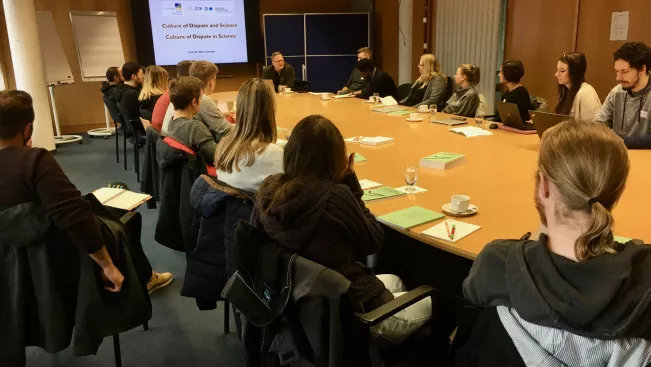 keynote_phd-day_2019-11-07_foto_barbara_hillen.jpg (DE)