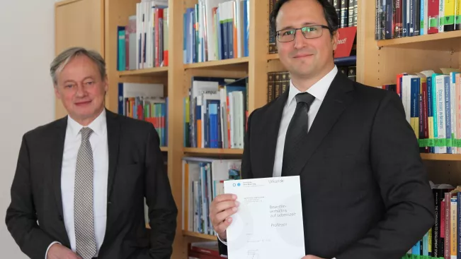 loiacono_luigi_urkunde_20200323_foto_eva_tritschler_6846.jpg (DE)