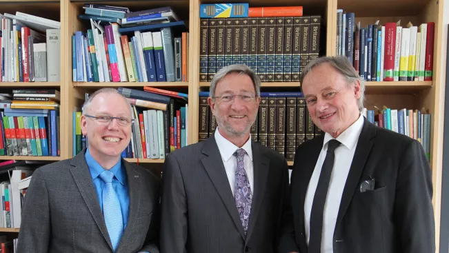 rexrodt-christian_eichendorf-walter_honprof_ihne-hartmut_teasercut_2019-04-02_foto_eva_tritschler_3861.jpg (DE)