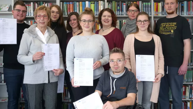 Zertifikatsübergabe_Bibliothek_2019 (DE)