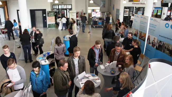 studieninformationstag_sta_20160423_foto_j._kuestenmacher_img_9564.jpg (DE)