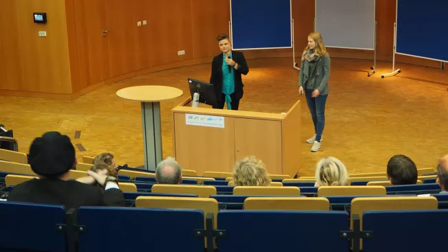 tdl18_begruessung_der-studierenden_foto_andrea_schwandt.jpg (DE)