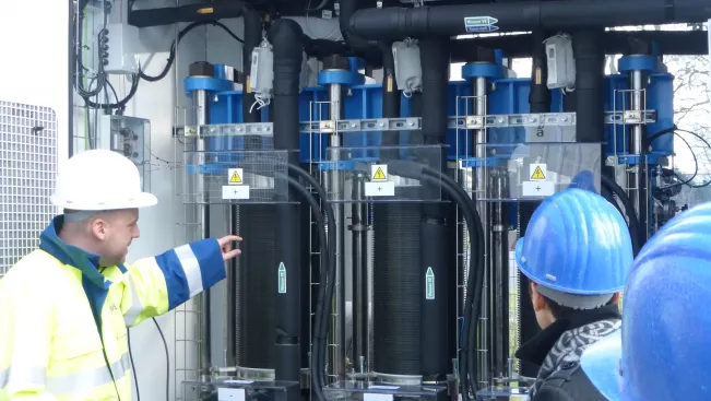 exkursion_blaue_schiene_zu_innogy_se_-_power-to-gas-anlage_in_ibbenbueren (DE)