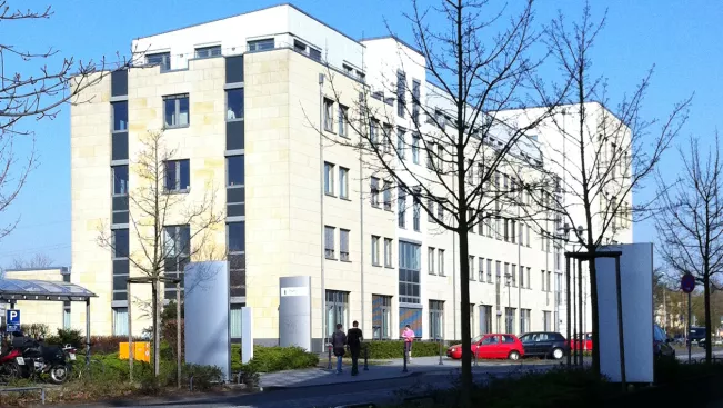 Gebäude F Business Campus 2016 (DE)