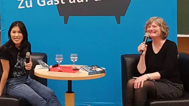 Zu Gast auf dem Sofa 2019: Mai-Thi Nguen-Kim mit Susanne Kundmüller-Bianchini