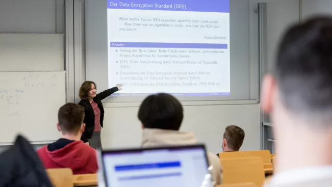 informatik vorlesung cyber security and privacy 20220426 foto eric lichtenscheidt 08 fs22