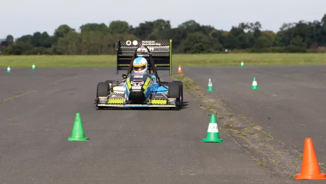 brs_motorsport_dreh_in_der_flugplatz_20210923_foto_juri_kuestenmacher_34.jpg (DE)