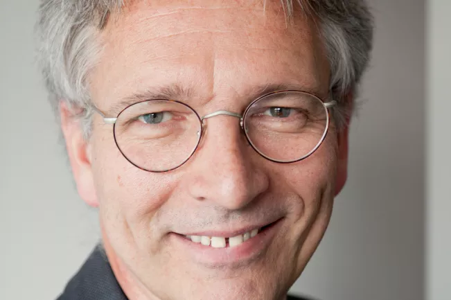 20150601_fbinf_ploeger_paul_20050613.jpg(DE)