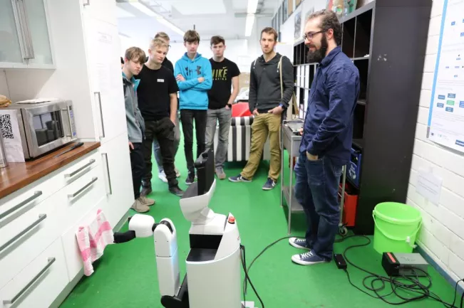 20200124_fbinf_tag_der_offenen_labore_kw_img_046.jpg (DE)