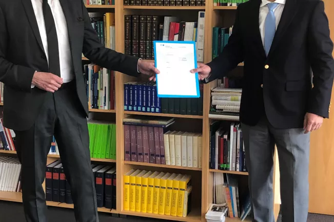 mahbobi_goddarz_honorarprofessur_zev_ohne Maske 2021-04-28_foto_dpieper.jpg