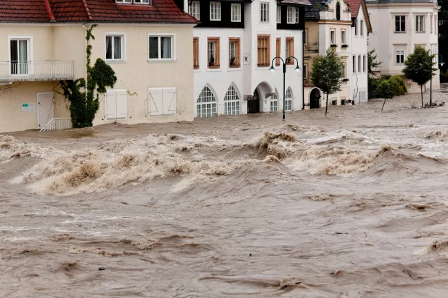 Überflutung Hochwasser COLOURBOX1227644