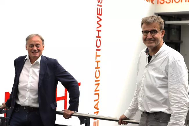 besuch_wilfried_klein_stresemann_institut_in_sta_20200814_foto_juri_kuestenmacher_1_web.jpg (DE)