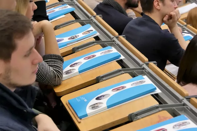 fb01-rhb-erstsemester-h1_02-bf.jpg (DE)