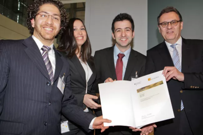 bypa_cebitpreis_hannovermesse_400_2011_10146.jpg (DE)
