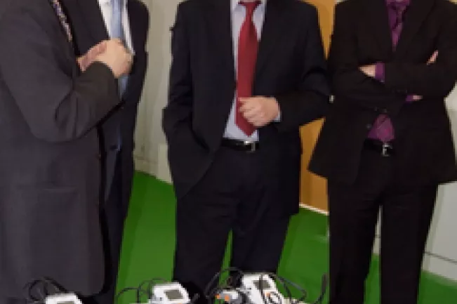 informatikprofessor_dr._paul_ploger_hochschulprasident_hartmut_ihne_minr_michael_schlicht_rd_thom_12000.jpg (DE)