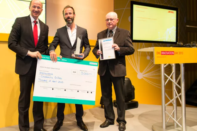 innovationspreis_2013_christoph-ehrhart_constantin-gillies_giso-deussen_700_13836.jpg (DE)