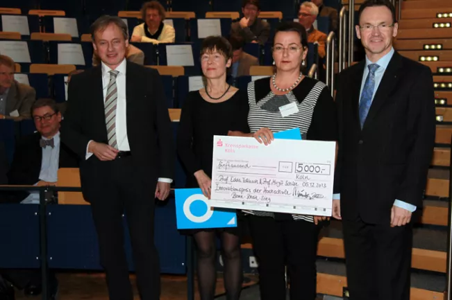 innovationspreis_2013_hbrs_700_14576.jpg (DE)