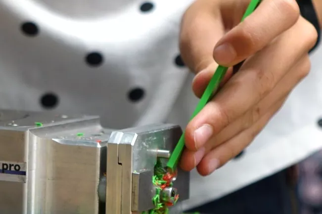 get_together_sommerferien_maedchen_technik_201808_foto_p._zacharias_2214.jpg (DE)