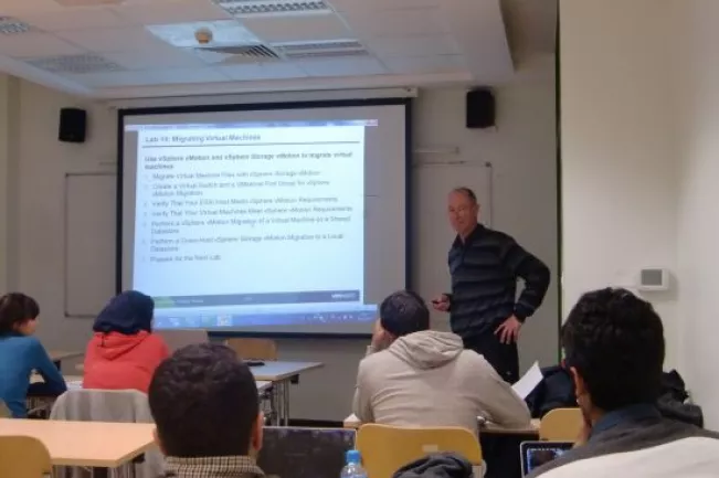 GJU-lecture_pein-550pix