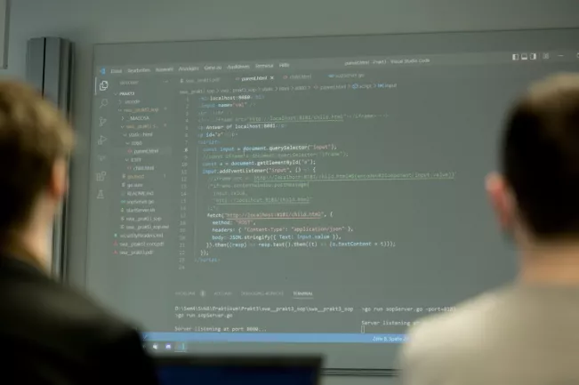 informatik_cyber_security_privacy_vorlesung_lo-iacono_20220426_foto_eric_lichtenscheidt_10_fs22.jpg (DE)