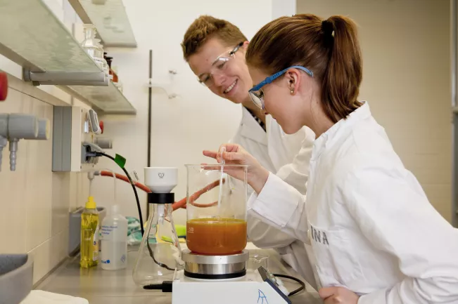 131014_hbrs_rb_chemie_18.jpg (DE)