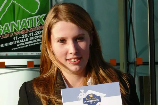 2011_11_11_nadine_stefanzcyk_landesbeste_foto_c_kleinfeld.jpg (DE)