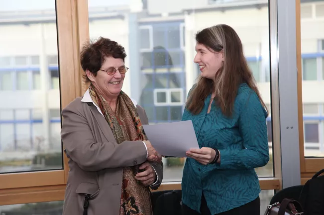 2017-11-22_gleichstellbeauftr_schnell-annegret_ludwig-melanie_promostipendiatin_foto_tritschler_1526.jpg (DE)