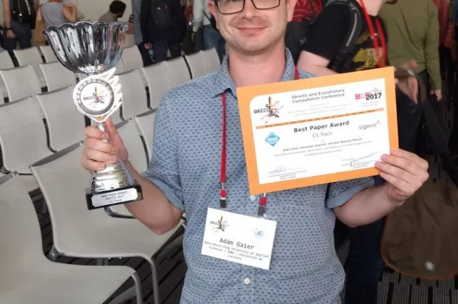 20170821_fbinf_gaier_gecco_award_close-hochkant.jpg (DE)