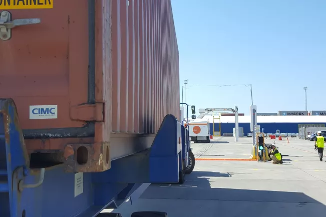 2019-10-01_container_zuschnitt-jb.jpg (DE)