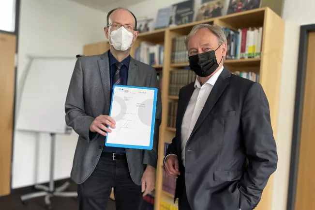 Olaf Bruch_Ernennung_Honorarprofessor (DE)