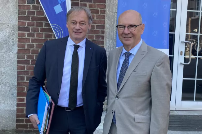 220428_pressekonferenz_cyber_campusnrw_ihne_und_gruenewald_foto_maik_hagen.jpg (DE)