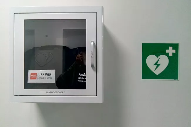 aed_kuesgens.jpg (DE)