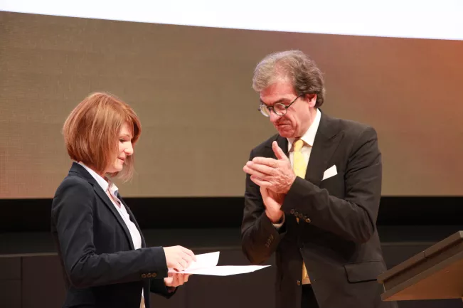claudia-lutz-nachhaltigkeitspreis2013.jpg (DE)