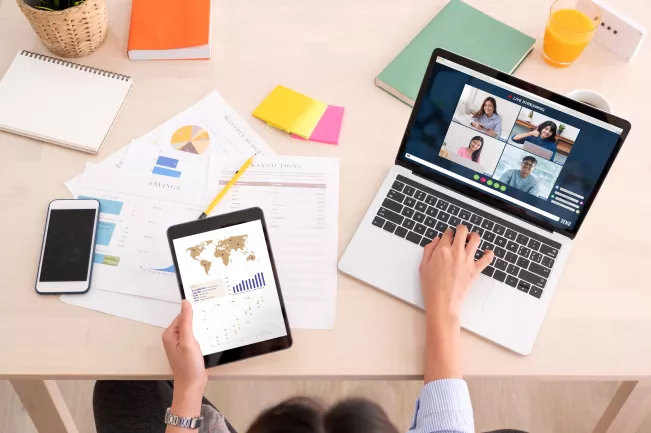 Laptop Ipad Tablet colourbox 45654323.jpg (EN)