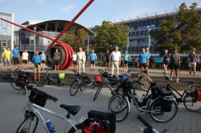 csr-tour_2020_maastricht_start_foto_eva_tritschler_0027_002.jpg (DE)